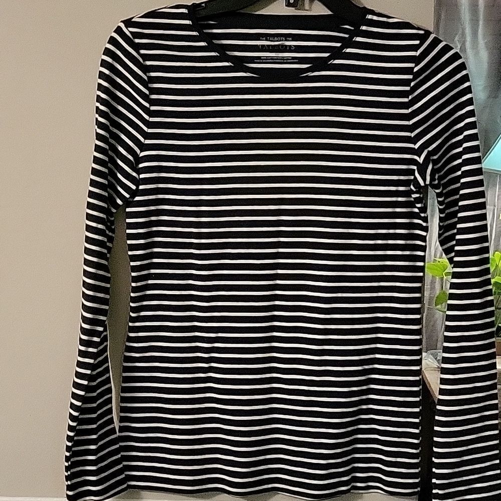 Talbots Women's  Long Sleeve Tops Size XS All New lot of 5